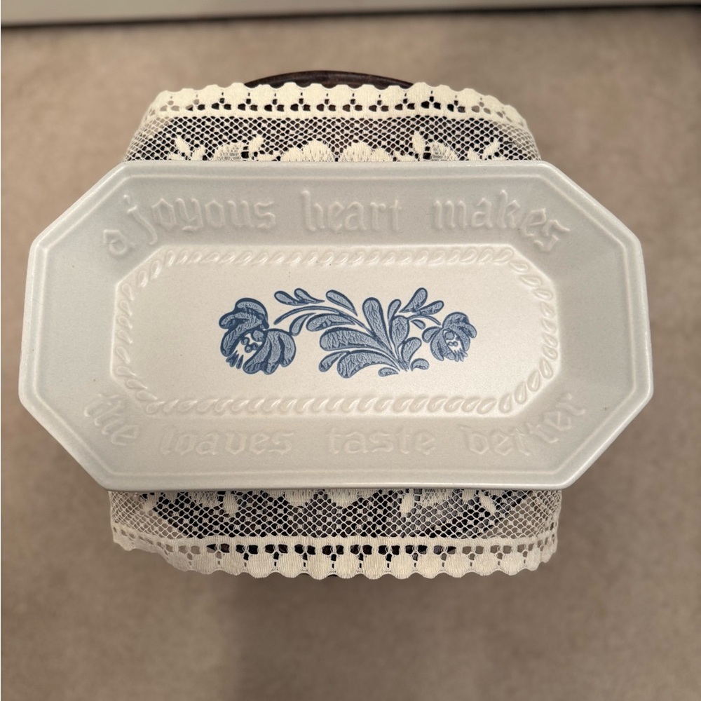 Pfaltzgraff Yorktowne Loaf Tray
